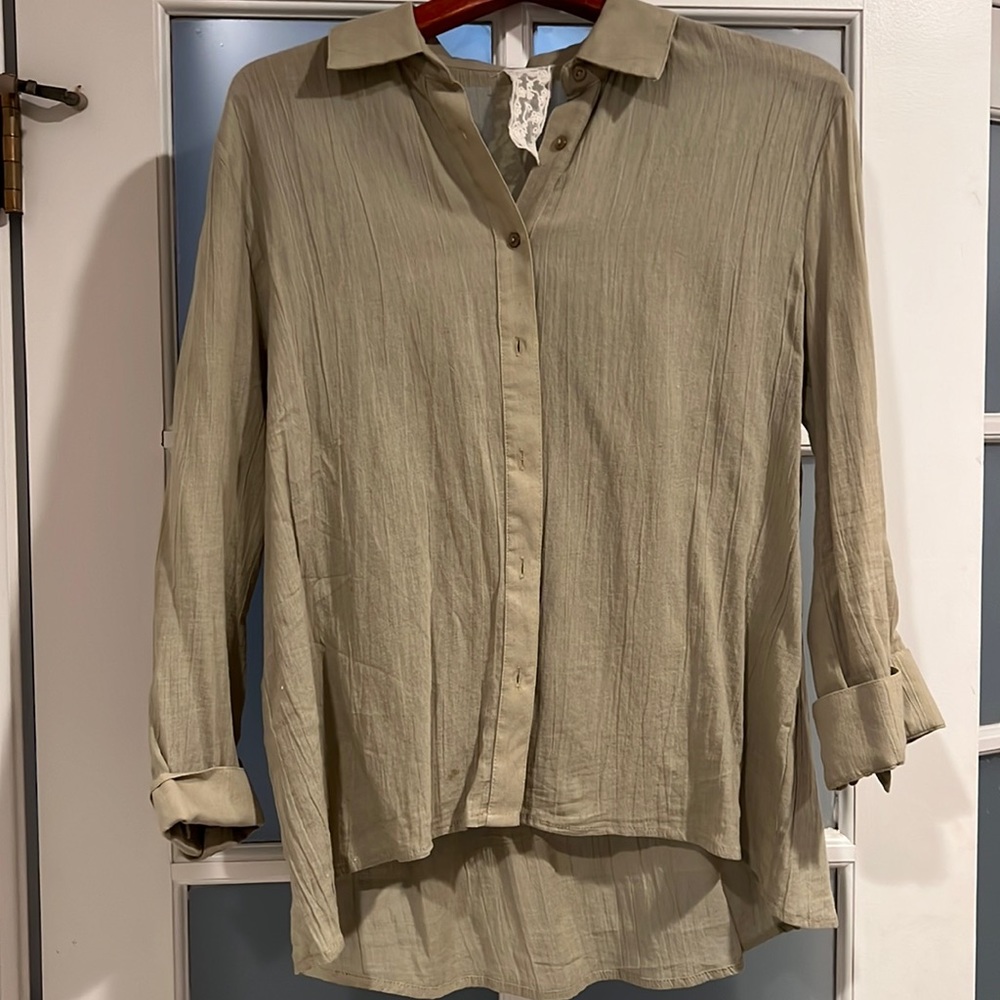 Sage blouse in size small
